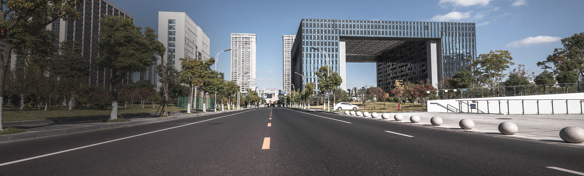 廣東路華瀝青工程有（yǒu）限（xiàn）公司